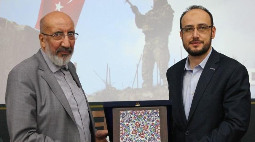 Gazeteci Yazar Dilipak, Müsiad Konferansında Konuştu