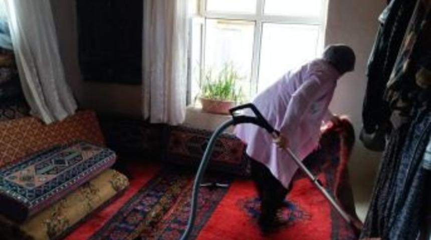 Derbent&rsquo;te Yaşlılara Ve Engellilere Evde Bakım Hizmeti