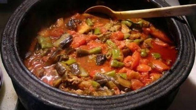 Güveçte Etli Patlıcan