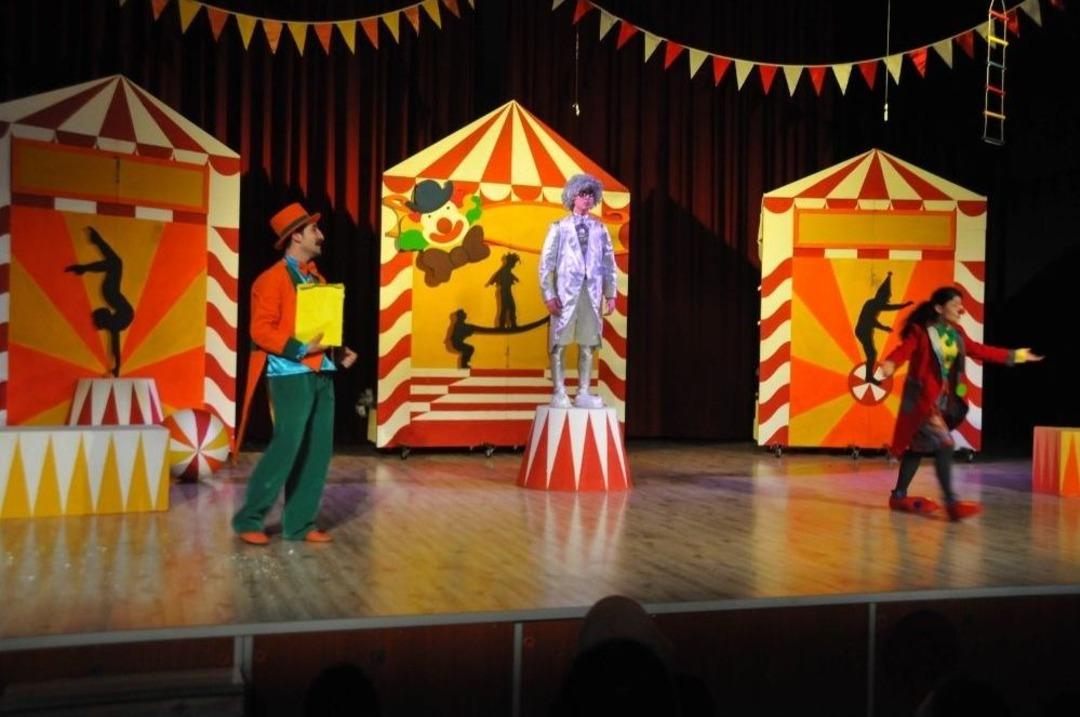 Akşehir&rsquo;de, &ldquo;benim G&uuml;zel Pabu&ccedil;larım&rdquo; Oyunu Sahnelendi