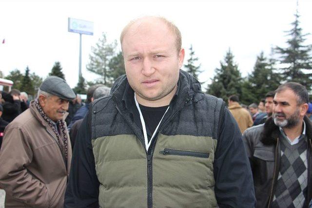 Afrin&rsquo;de M&uuml;cadele Eden T&uuml;rk Ordusu İ&ccedil;in Kurban Kestiler 1