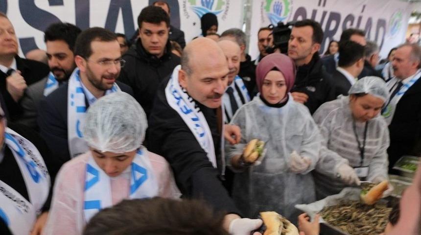 İ&ccedil;işleri Bakanı S&uuml;leyman Soylu, Hamsi Ş&ouml;lenine Katıldı