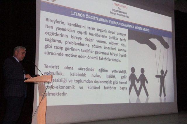 Hakkari’de Teröre Hep Birlikte Dur Diyelim Semineri