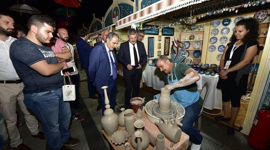 Pendik&rsquo;te 14. Uluslararası Geleneksel Sanat&ccedil;ılar Buluşması Başladı