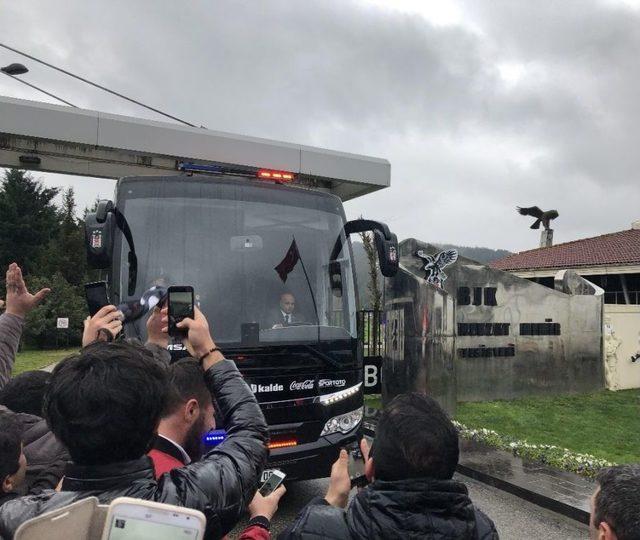 Beşiktaş Kafilesi, Vodafone Park’a Hareket Etti