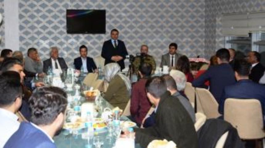 Erciş Kaymakamı Yaşar, Stk Ve Oda Temsilcileriyle Bir Araya Geldi