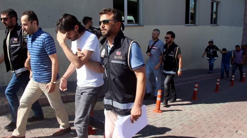 Fet&ouml;&rsquo;n&uuml;n Mahrem İmamları Adliyede