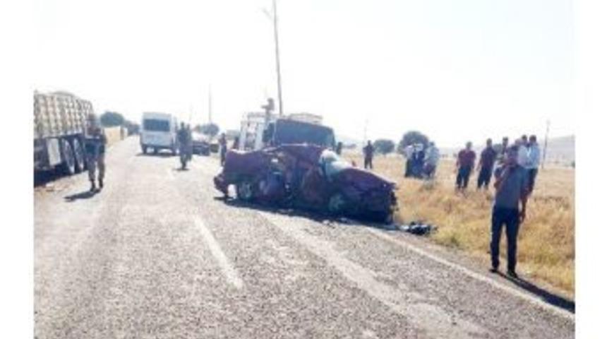 Diyarbakır&rsquo;da Feci Kaza: 4 &Ouml;l&uuml;