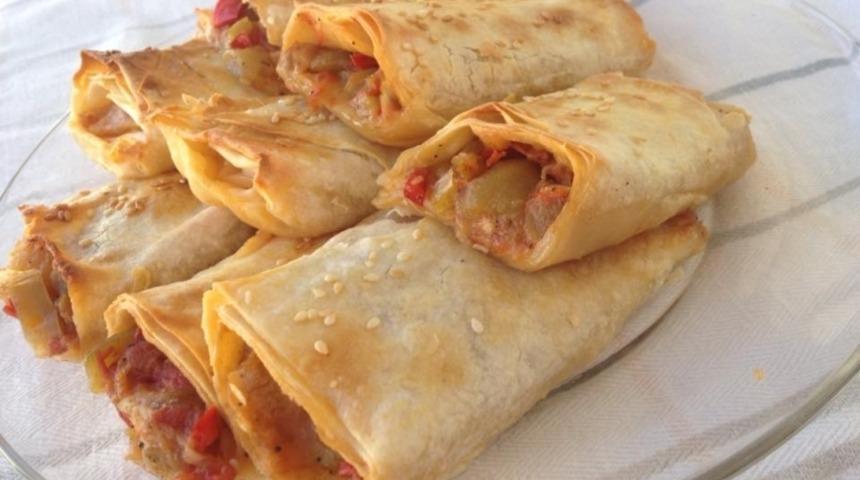 Artan Patlıcan Yemeğinden Börek 