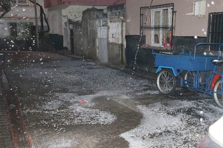 Adanalılar Fındık Büyüklüğündeki Doluyla Kar Topu Oynadı G2