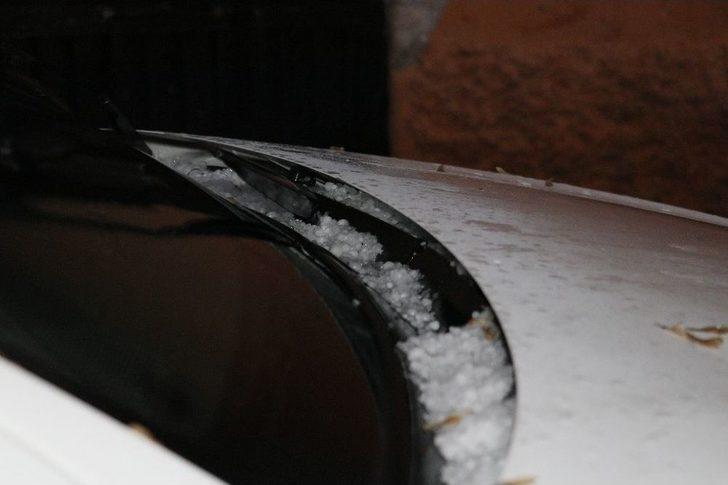 Adanalılar Fındık Büyüklüğündeki Doluyla Kar Topu Oynadı G4