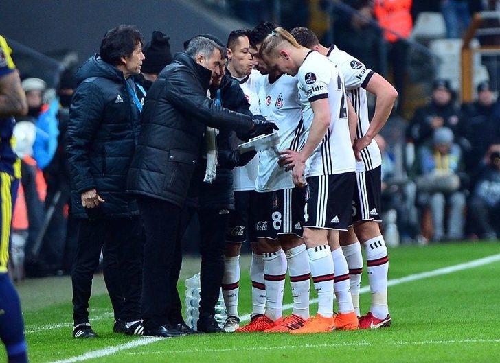 Spor Toto Süper Lig: Beşiktaş: - Fenerbahçe: 1 (ilk Yarı) G4