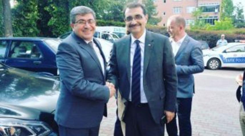 Başkan Can, Bakan D&ouml;nmez&rsquo;e Yeni G&ouml;revinde Başarılar Diledi