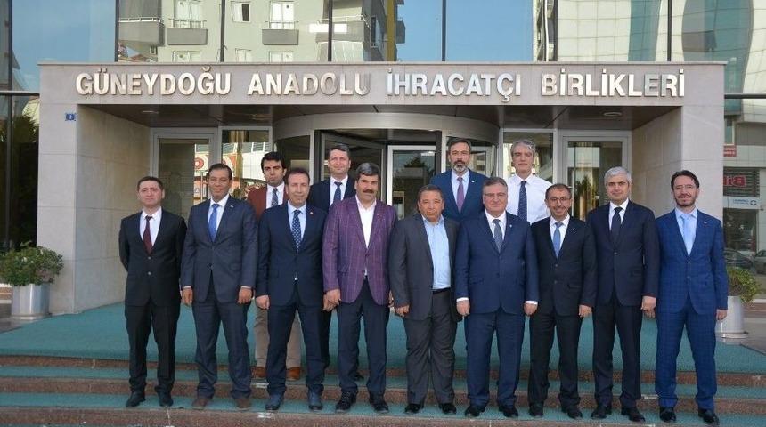 Güneydoğulu Halıcılar Yeni Hedef Pazarlara Yöneliyor