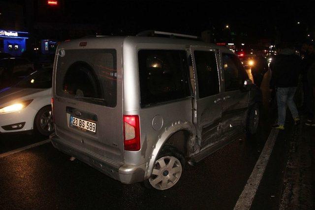 Elazığ’da Trafik Kazası: 5 Yaralı