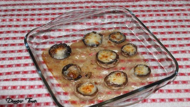 Fırında Kaşarlı Mantar