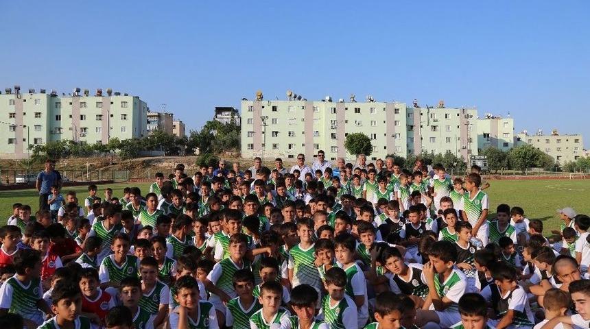 Toroslar&rsquo;da Spor Okullarından Yaklaşık 10 Bin &Ccedil;ocuk Faydalanacak
