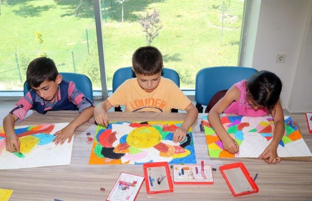 Van B&uuml;y&uuml;kşehirden &Uuml;cretsiz Yaz Kursları