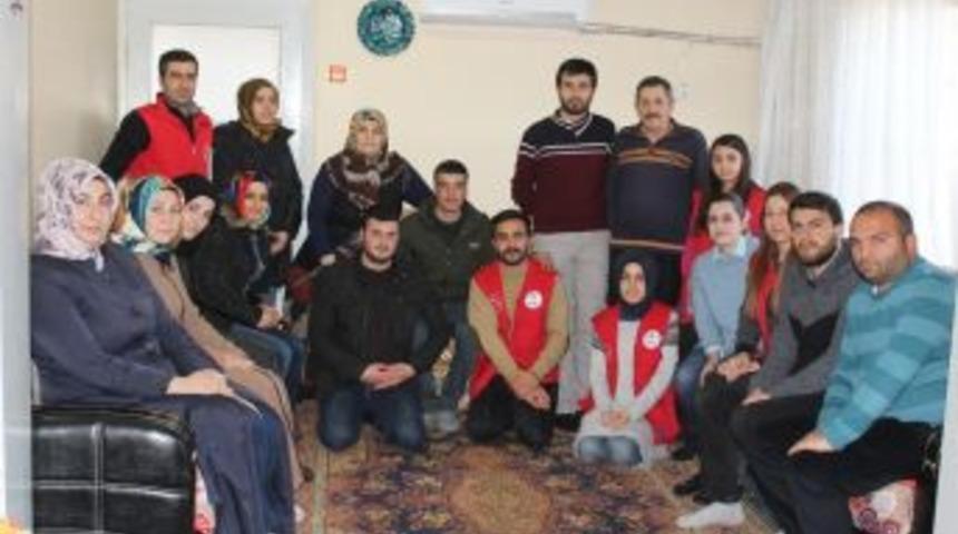 Gen&ccedil;lerden Afrin Gazisine Moral Ziyareti