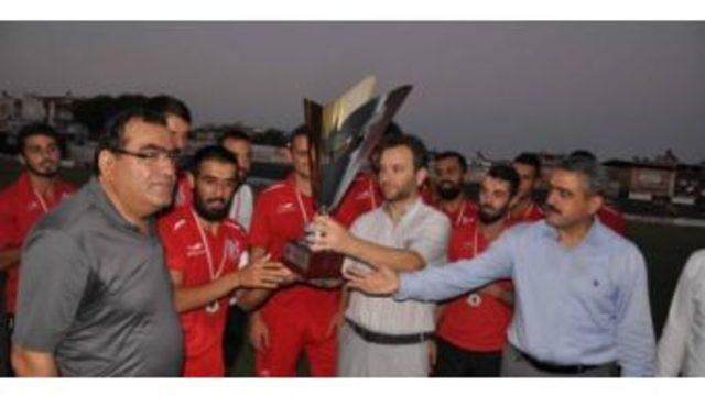 İzmir’de Futbol Heyecanı Başlıyor