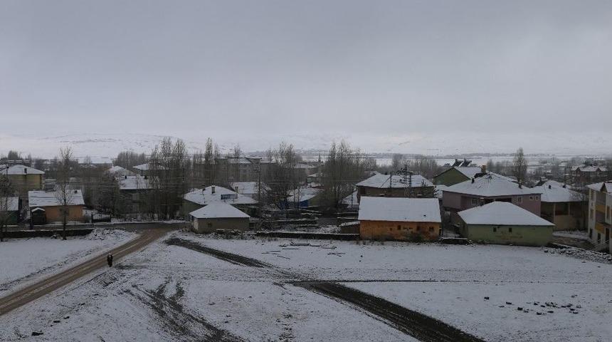 Varto&rsquo;da Kar Yağışı