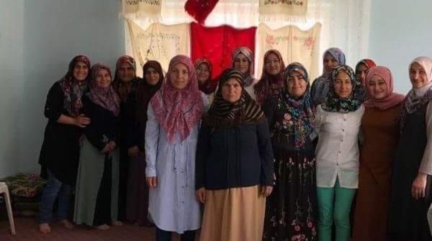 17 Bayan Kursiyer Meslek Sahibi Oldu