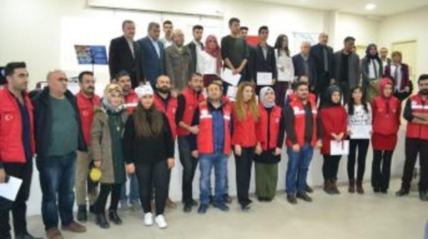 Van&rsquo;da &lsquo;gen&ccedil;ler Arası Şiir Okuma Yarışması&rsquo; Sona Erdi