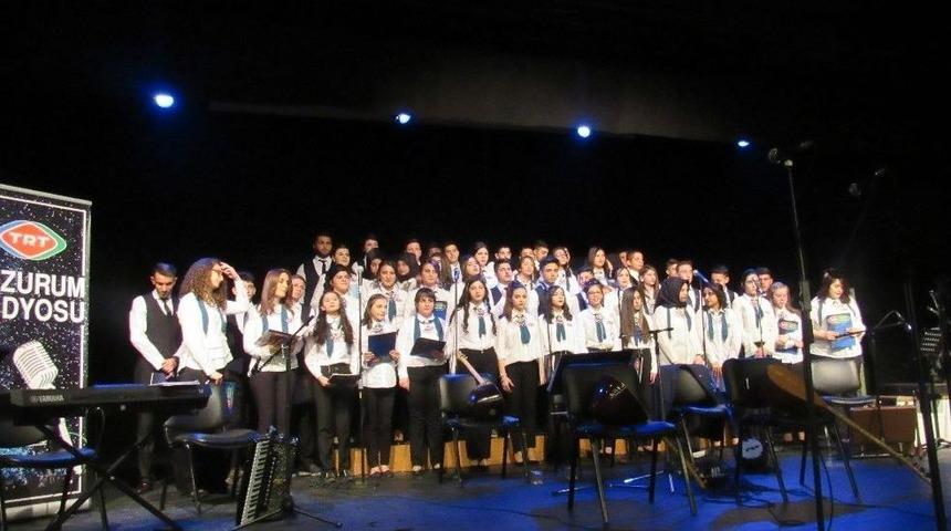 Gen&ccedil;lik Korosu B&uuml;y&uuml;ledi