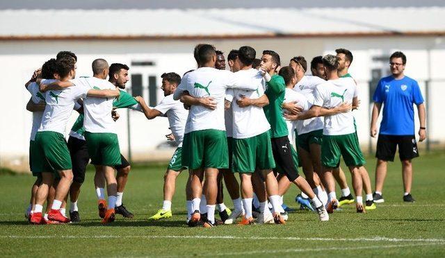 Bursaspor’da Neşeli Antrenman