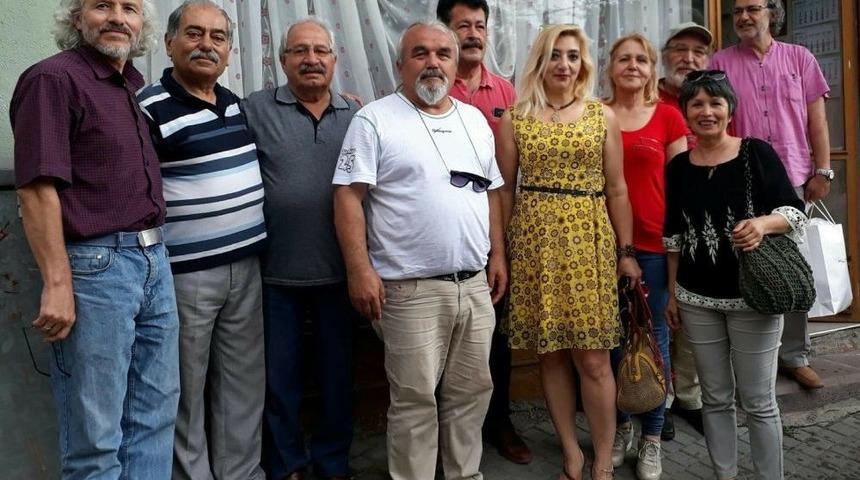 Sanat&ccedil;ılardan Birlik Ve Beraberlik Dayanışması