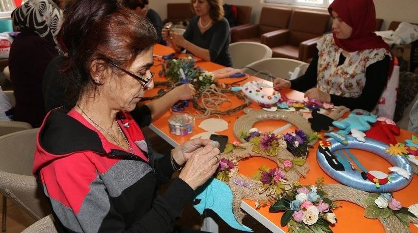 Kadınlar, Efeler Belediyesi İle &Uuml;retiyor