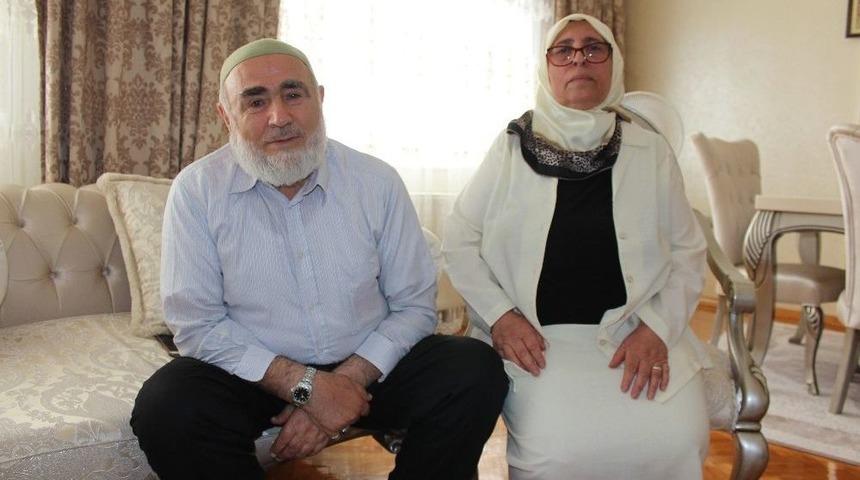 Adalet Bakanı G&uuml;l&rsquo;e Annesinden, "o Hep Başkandı" &Ouml;vg&uuml;s&uuml;