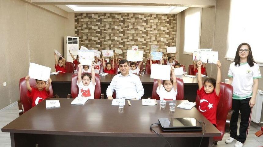 Başkan Fadıloğlu, &Ouml;ğrencilerle Derse Katıldı