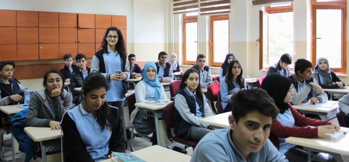 Siirtli &Ouml;ğrenciler, Har&ccedil;lıklarını Yetim &Ccedil;ocuklar İ&ccedil;in Bağışlıyor