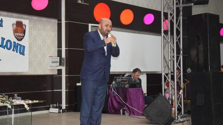 İlahiyat&ccedil;ı Yazar &Ouml;mer D&ouml;ngeloğlu, Afyonkarahisar&rsquo;da Konferans Verdi