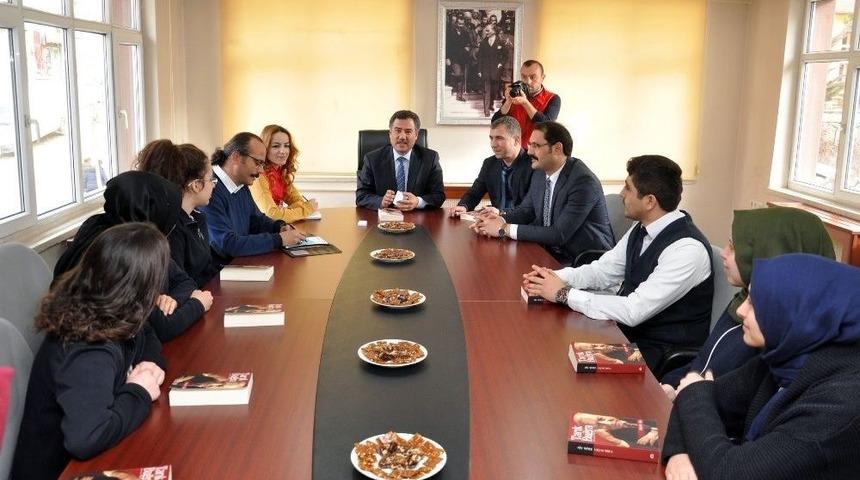 G&uuml;m&uuml;şhane&rsquo;de Kitap Okuma Halkaları Devam Ediyor