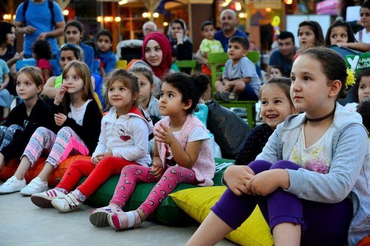 Çocuklar Hem Eğleniyor Hem Öğreniyor G1