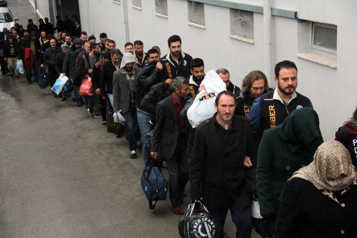 Hesabından 1 Milyon Euro &Ccedil;ıktı, Maaşının Asgari &Uuml;cret Olduğu Ortaya &Ccedil;ıktı