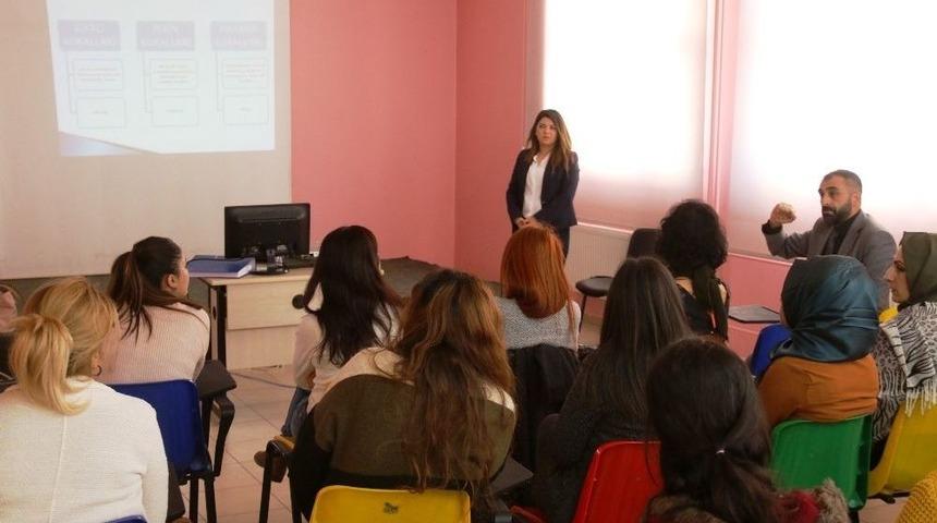 Bağlar Belediyesinde &Ccedil;ocuk Hakları Semineri