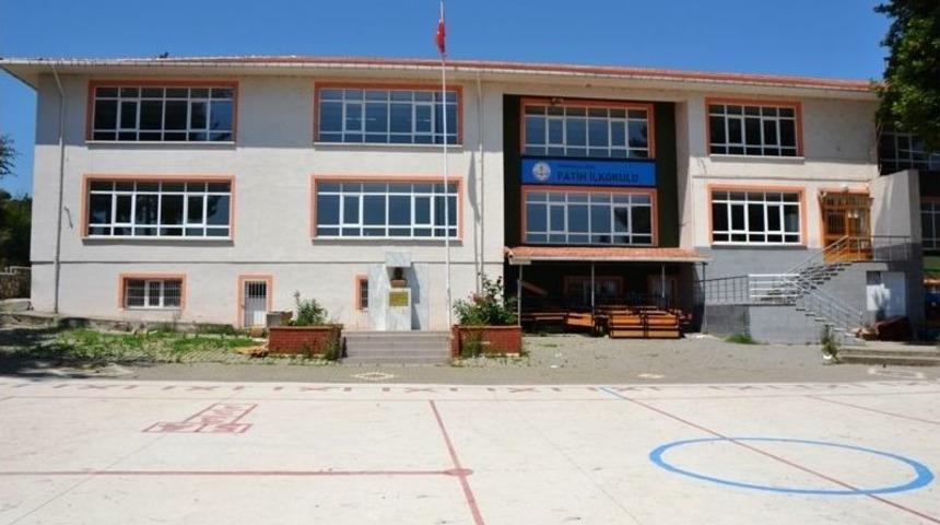 Biga&rsquo;da Fatih İlkokulu Yıkılıyor