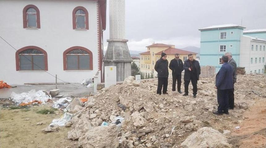 Başkan Yağcı&rsquo;dan Cami İnşaatında İncelemeler