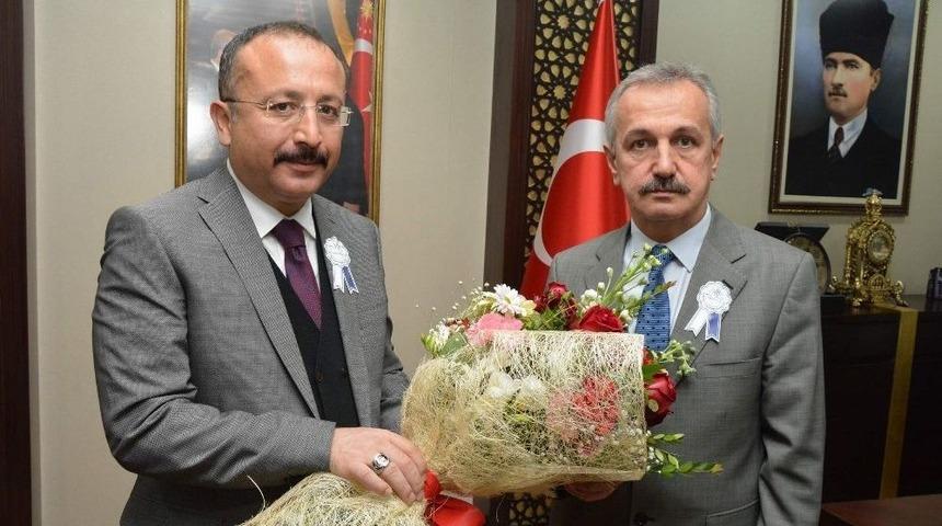 Siirt&rsquo;te Vergi Haftası Kutlamaları Başladı