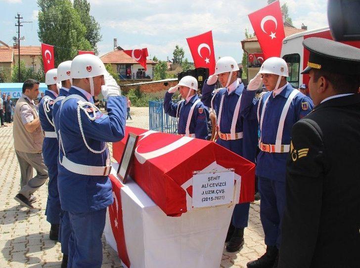 Konyalı Şehit Cevizci Son Yolculuğuna Uğurlandı G3