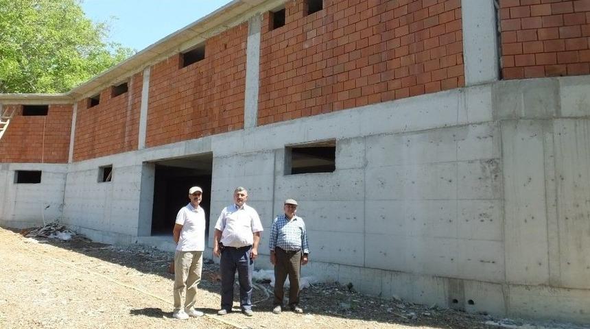 Burhaniye&rsquo;de Edremit K&ouml;rfezinin İlk Organik Zeytinyağı Fabrikası Sezona Yetişecek