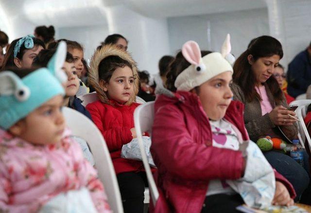 Buca&rsquo;da 23 Bin 400 &Ccedil;ocuk Tiyatroyla Tanıştı 1