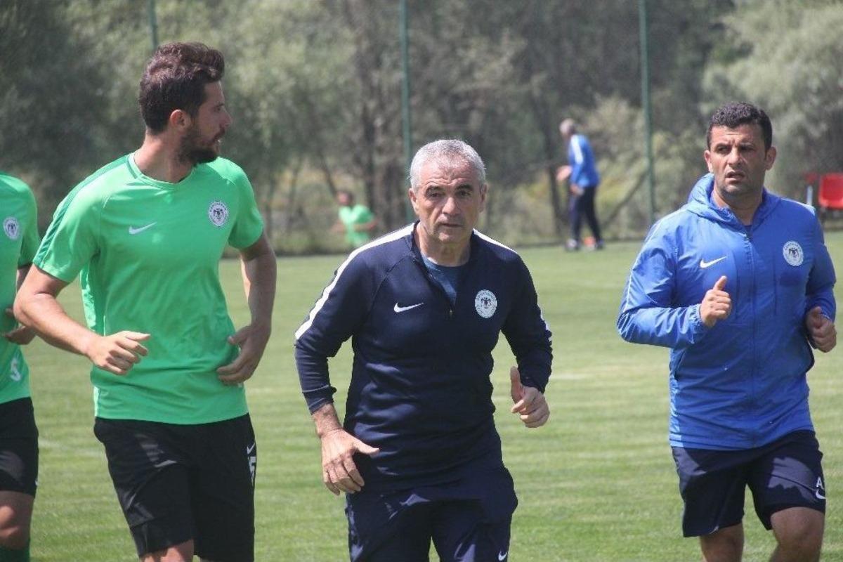 Konyaspor Teknik Direkt&ouml;r&uuml; Rıza &Ccedil;alımbay Transfer İstedi