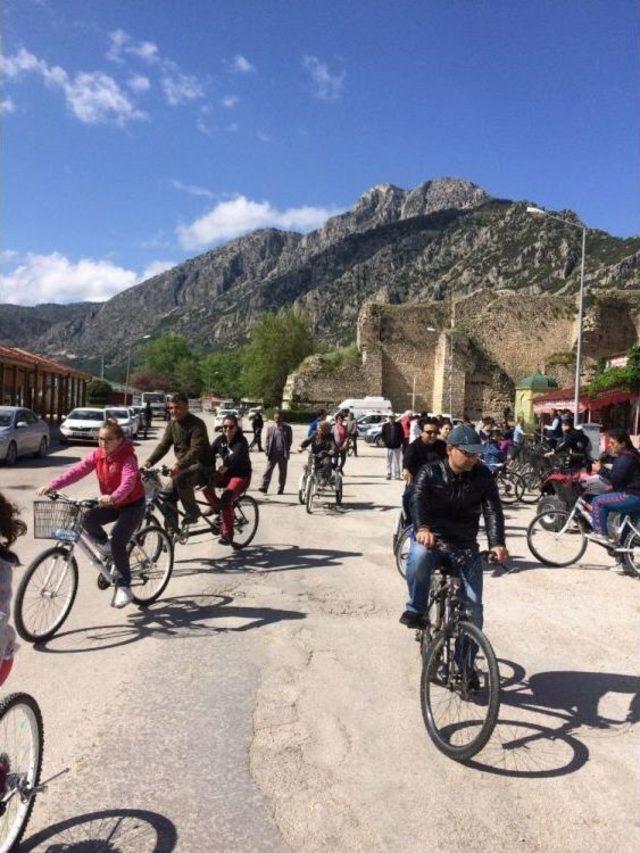 Eğirdir’deki ’yaşama Bağlanıyoruz, Yaparak Öğreniyoruz Projesi’ Başarıyla Tamamlandı