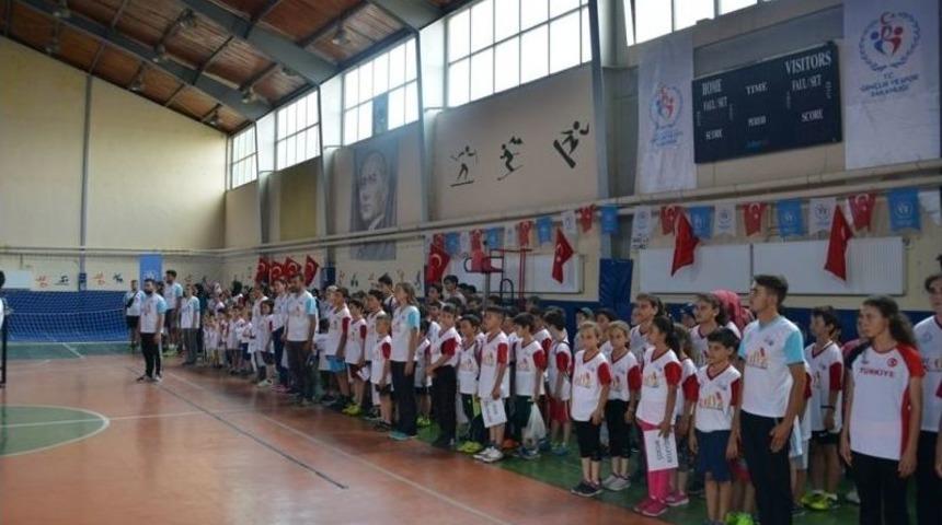 Gediz&rsquo;de Yaz Spor Okulu 682 &Ouml;ğrenci İle Başladı