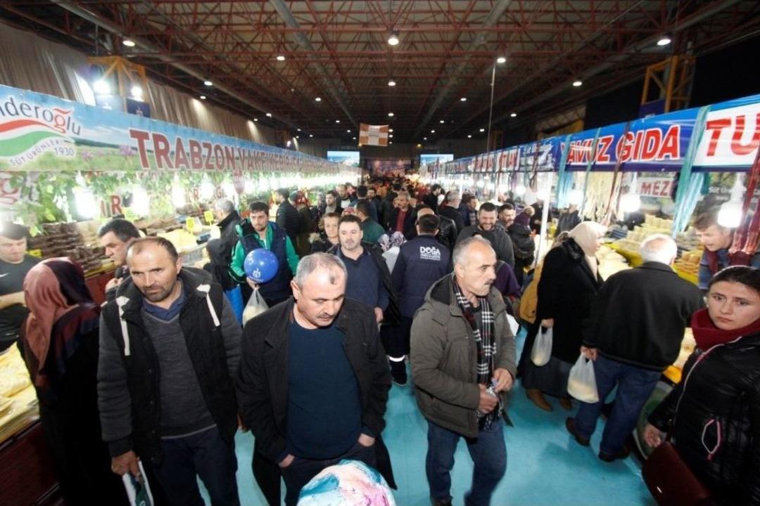 Trabzon Tanıtım G&uuml;nleri&rsquo;ne Vatandaşlar Akın Etti