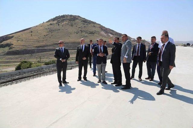 Yenikent-temelli Yolu 2019&rsquo;da A&ccedil;ılacak 2